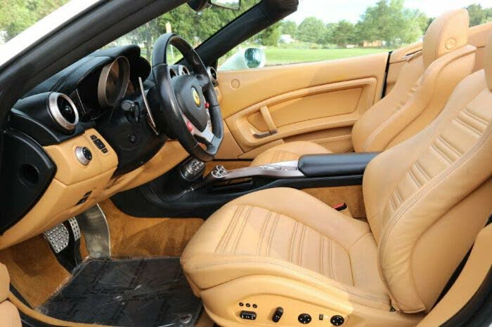 2012 Ferrari California Roadster photo 8