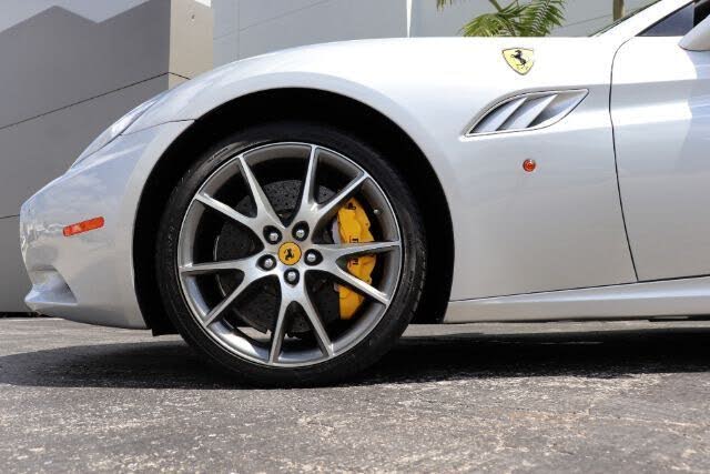 2012 Ferrari California Roadster photo 14