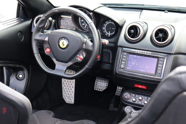 2012 Ferrari California Roadster photo 10