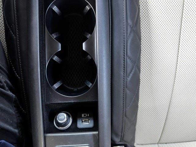 2022 Bentley Continental GTC V8 AWD photo 12