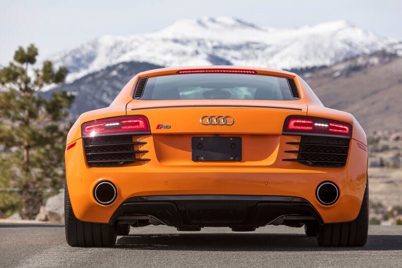 2014 Audi R8 quattro V8 Coupe AWD photo 11 of 24