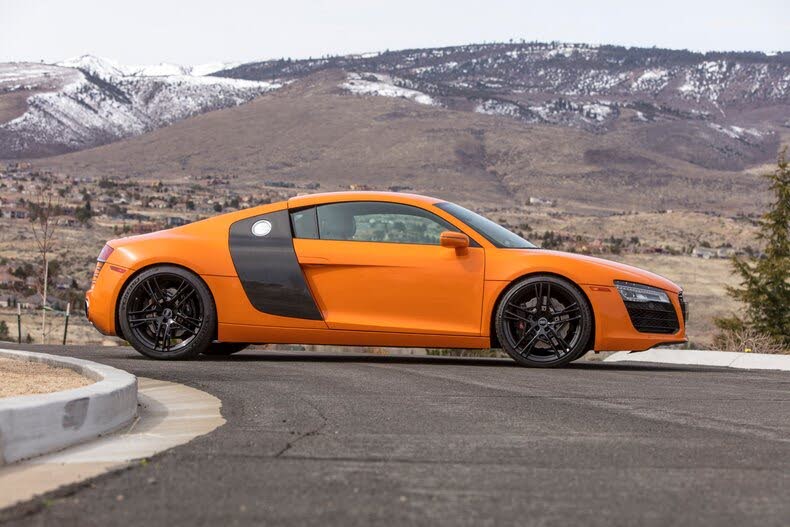 2014 Audi R8 quattro V8 Coupe AWD photo 17 of 24