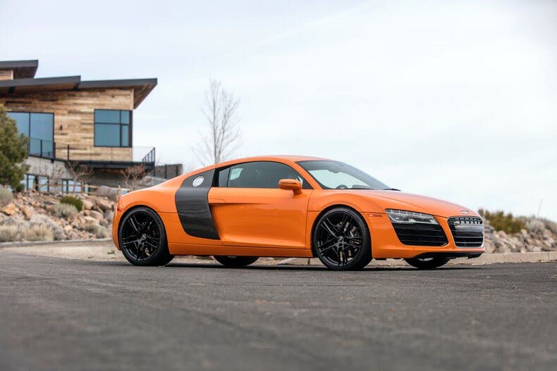 2014 Audi R8 quattro V8 Coupe AWD photo 3 of 24
