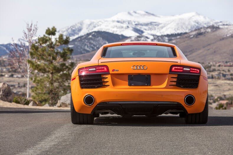 2014 Audi R8 quattro V8 Coupe AWD photo 10 of 24