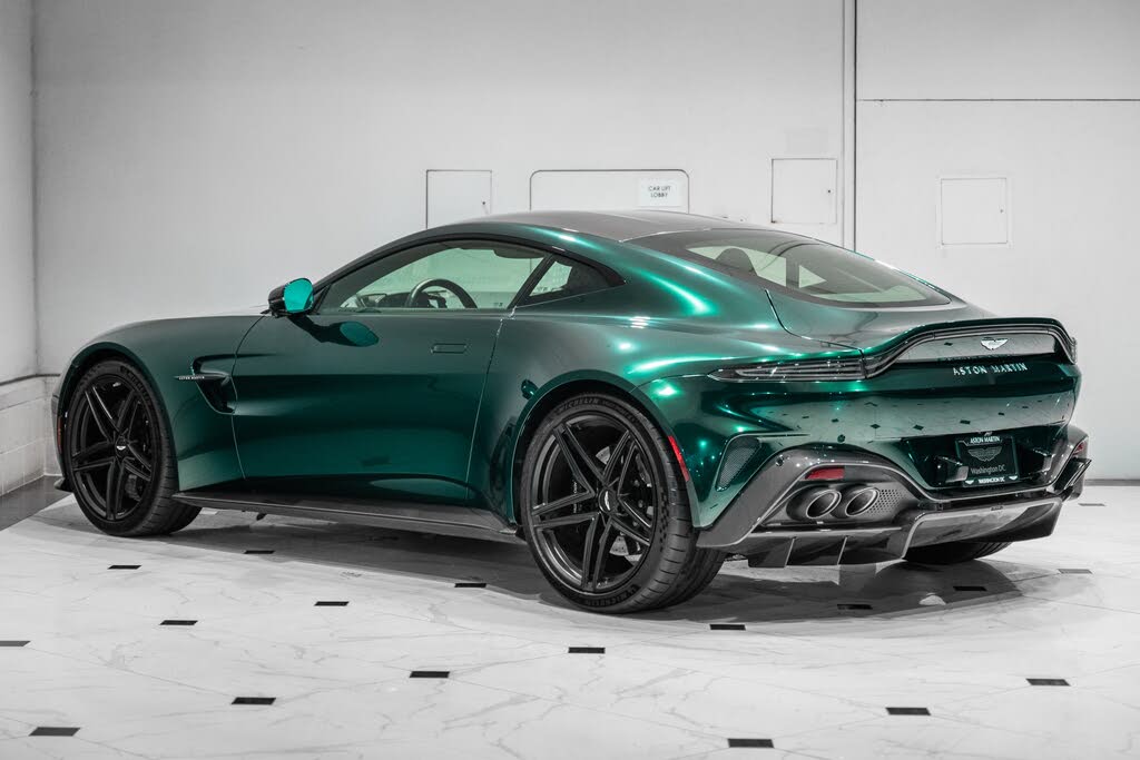 2025 Aston Martin Vantage Coupe RWD photo 2