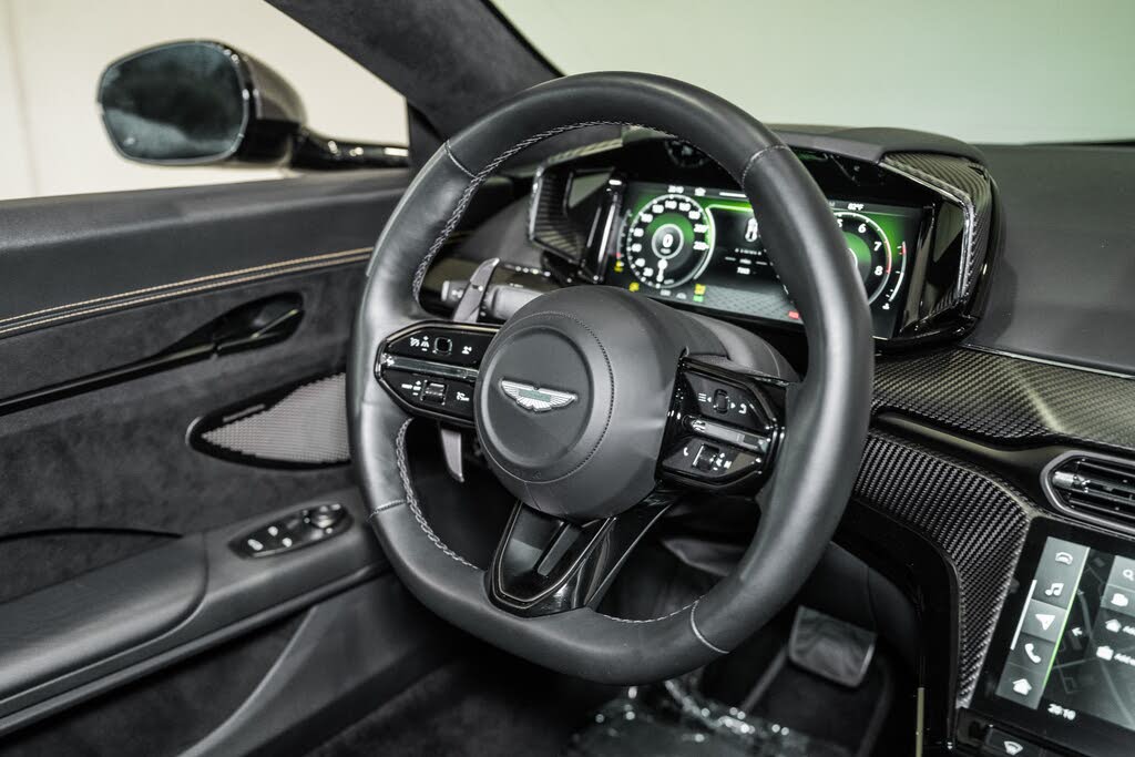 2025 Aston Martin Vantage Coupe RWD photo 19