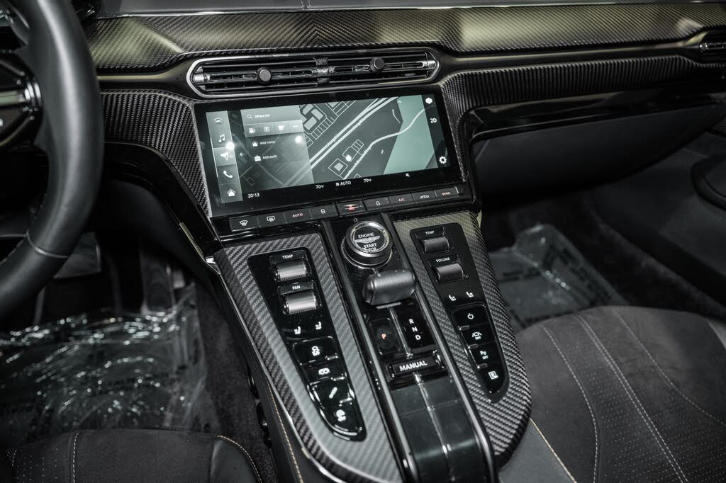 2025 Aston Martin Vantage Coupe RWD photo 20