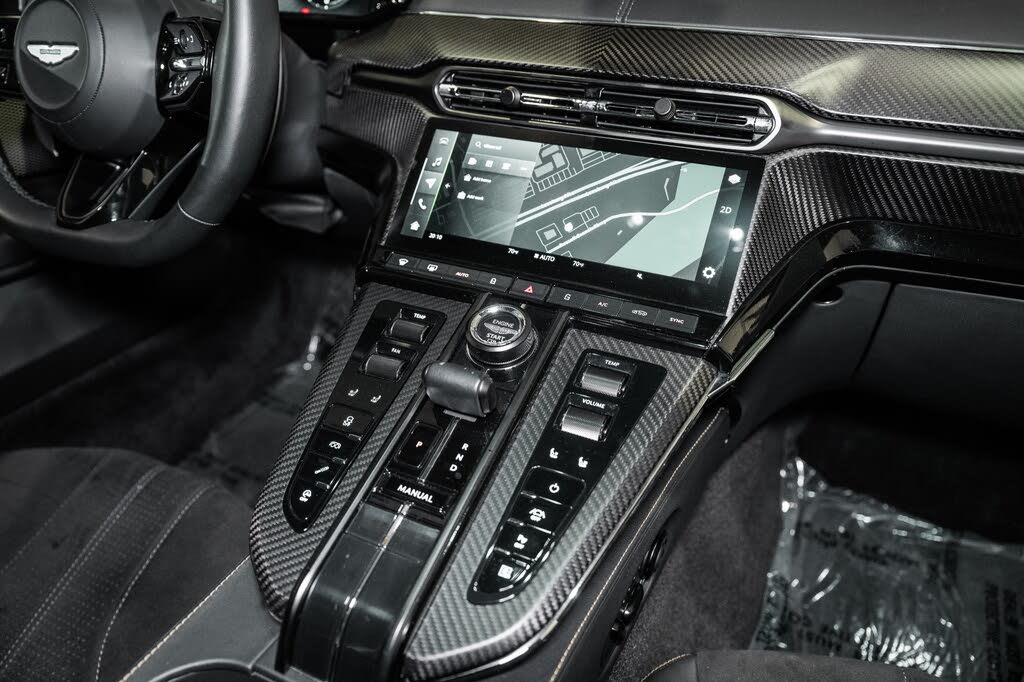 2025 Aston Martin Vantage Coupe RWD photo 21