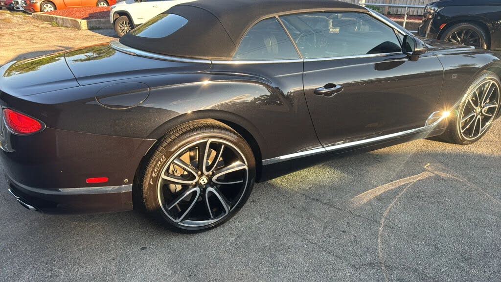 2020 Bentley Continental GTC V8 AWD photo 12