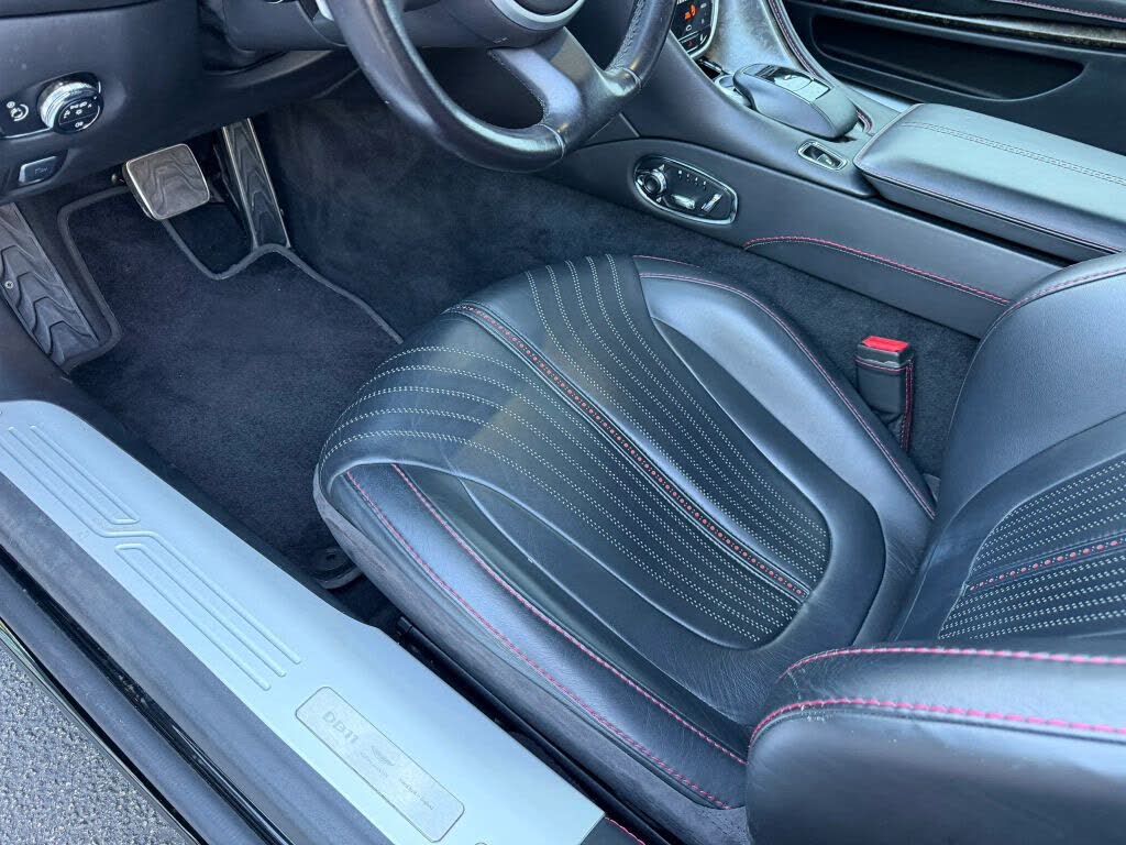 2018 Aston Martin DB11 V12 Coupe RWD photo 13