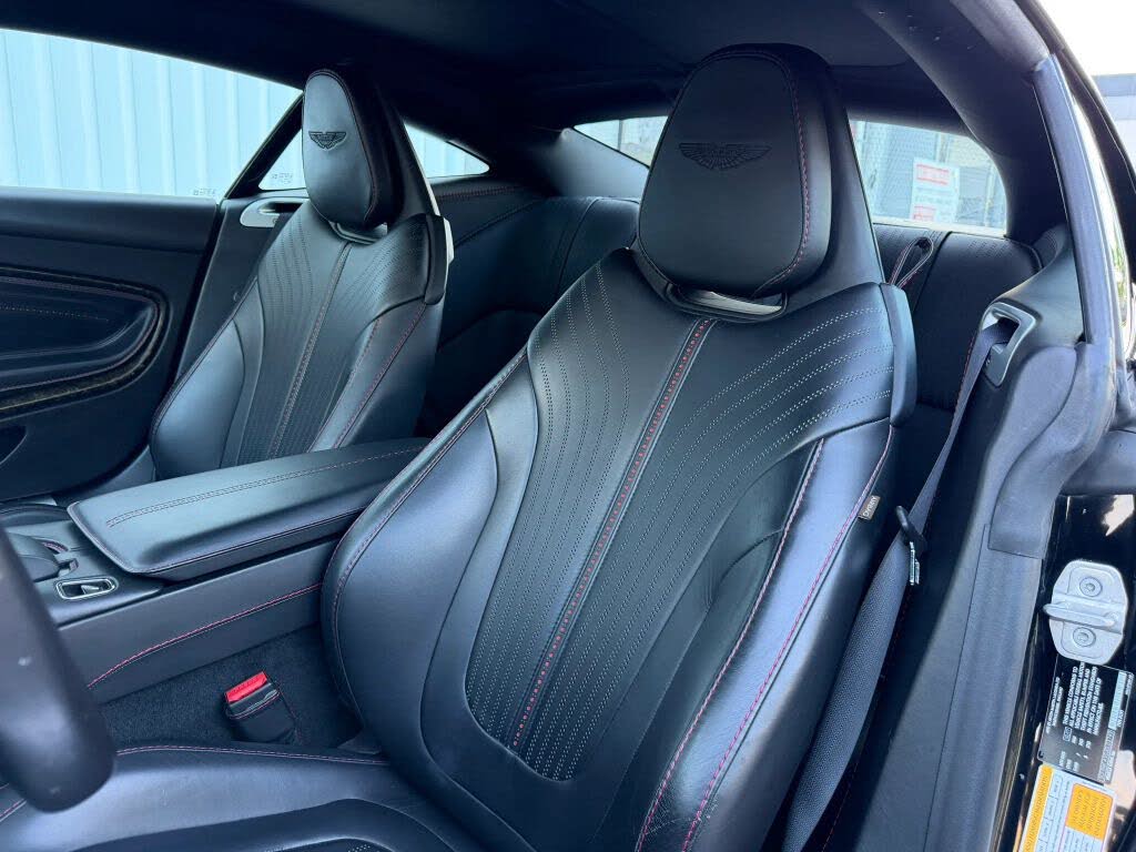 2018 Aston Martin DB11 V12 Coupe RWD photo 20