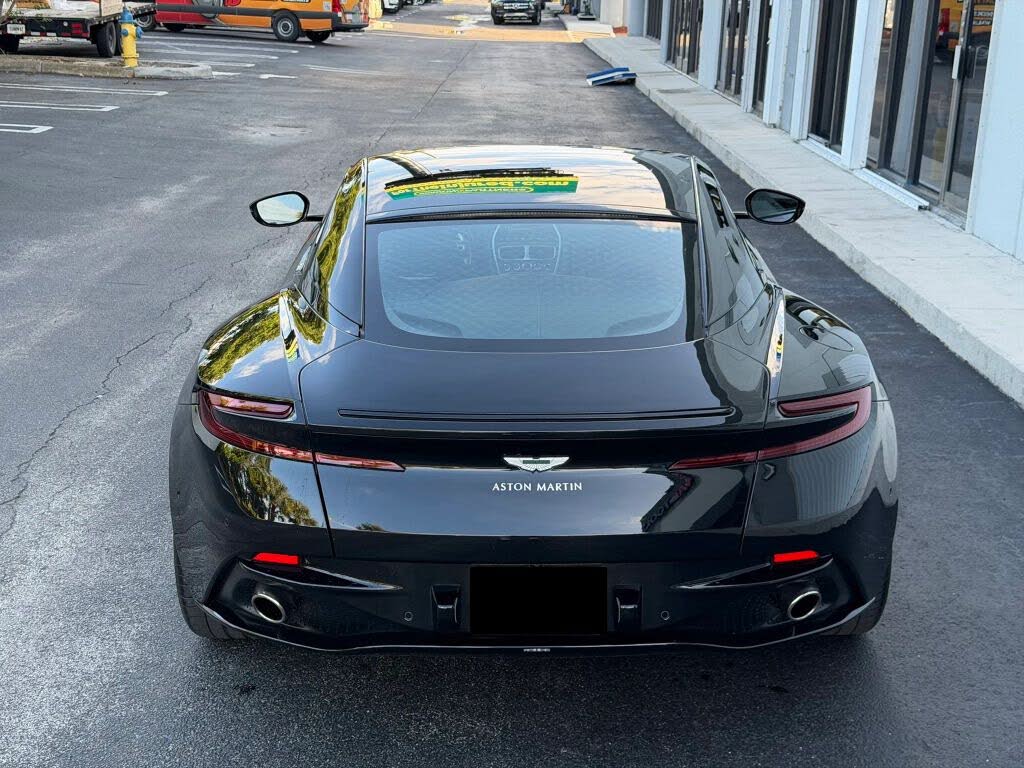 2018 Aston Martin DB11 V12 Coupe RWD photo 10