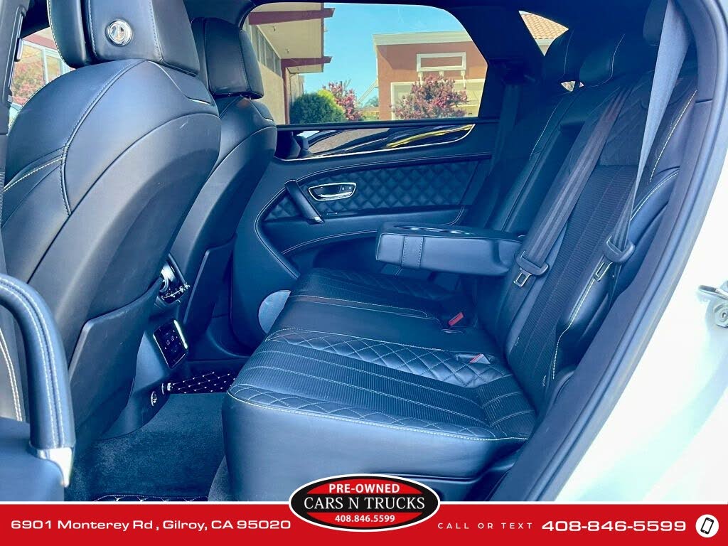 2018 Bentley Bentayga W12 Signature Edition AWD photo 11