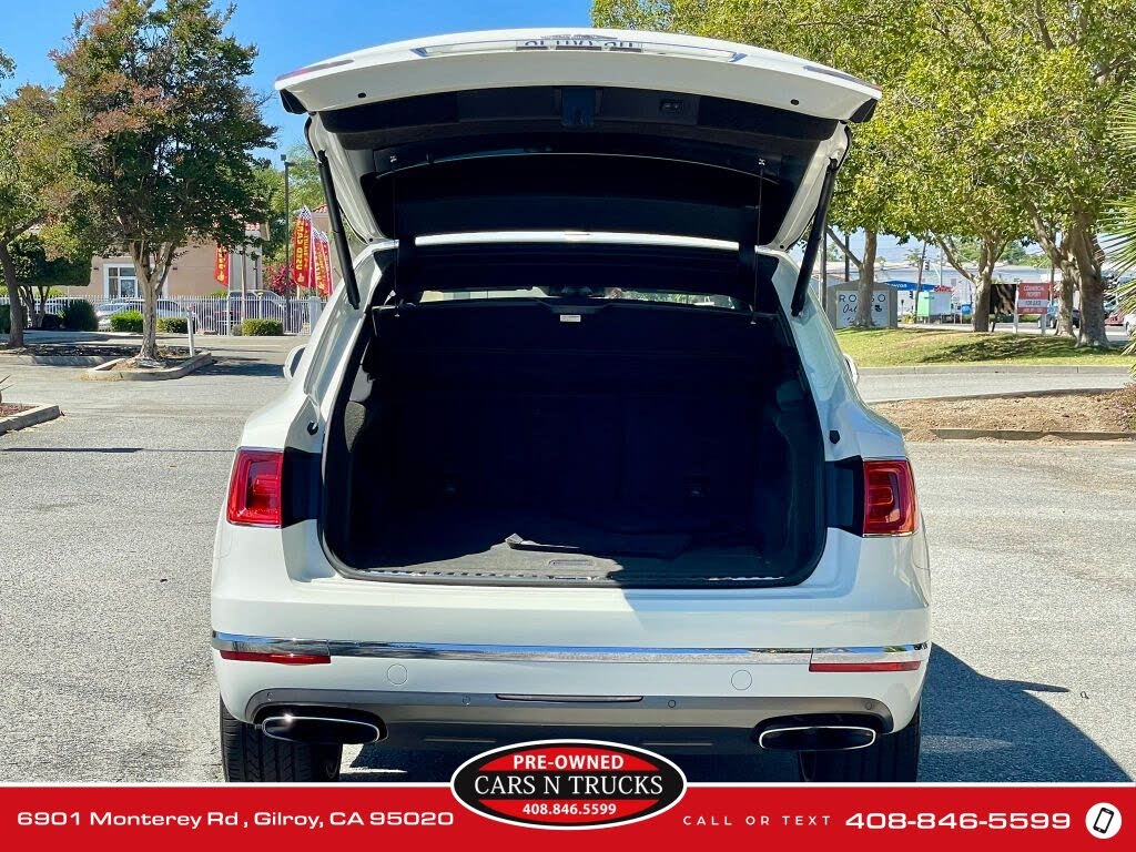 2018 Bentley Bentayga W12 Signature Edition AWD photo 12