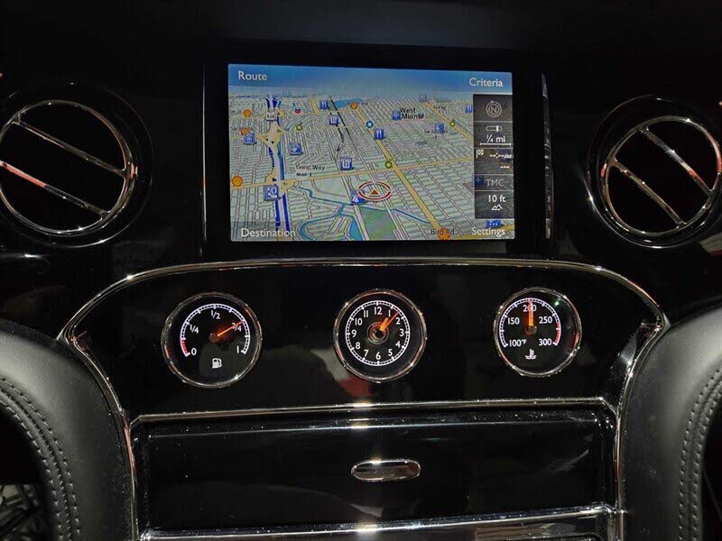 2016 Bentley Mulsanne RWD photo 18
