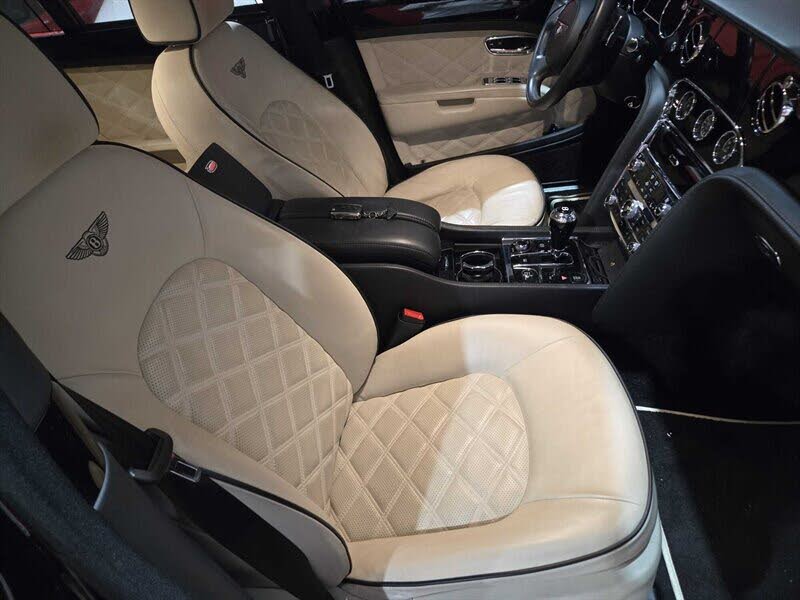 2016 Bentley Mulsanne RWD photo 9