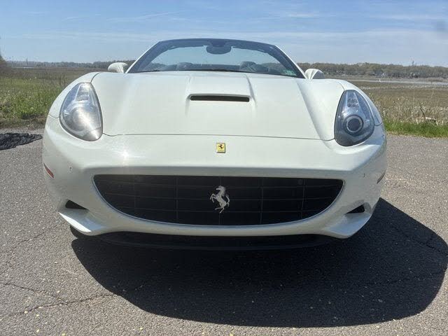 2011 Ferrari California Roadster photo 4