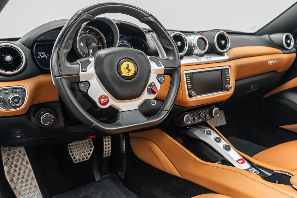 2015 Ferrari California T Roadster photo 13