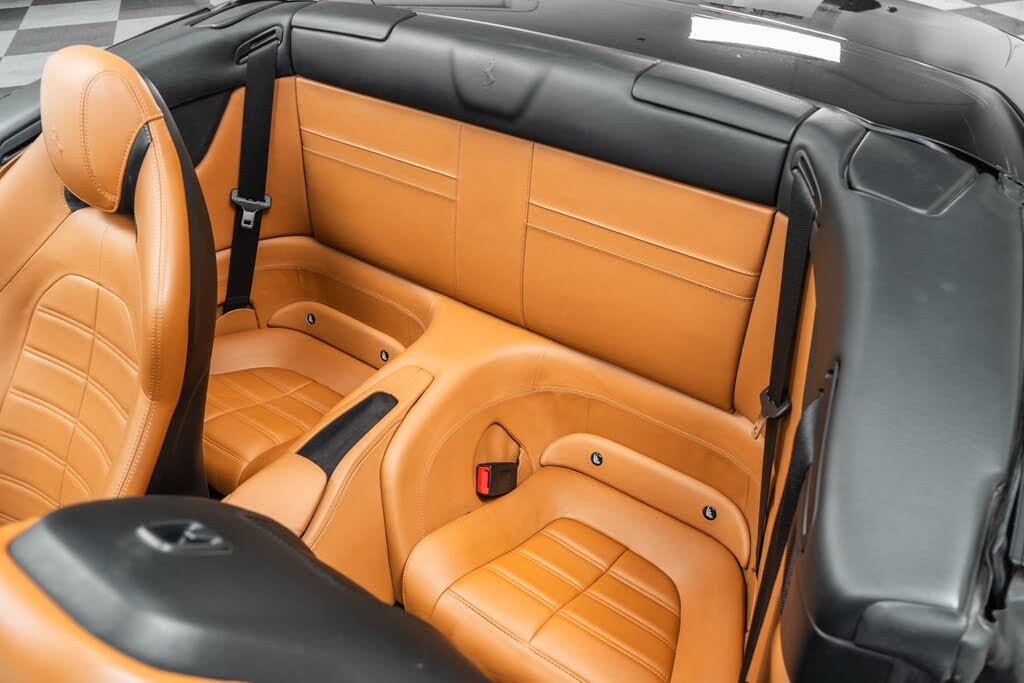 2015 Ferrari California T Roadster photo 16