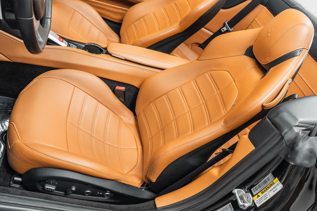 2015 Ferrari California T Roadster photo 24