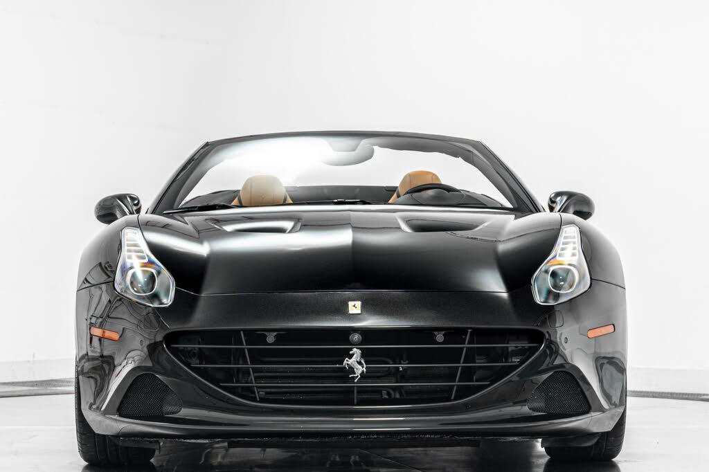 2015 Ferrari California T Roadster photo 4