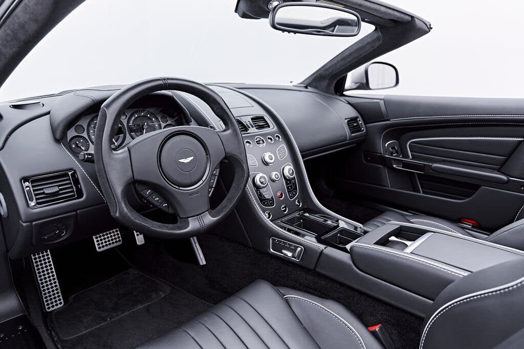 2016 Aston Martin DB9 GT Volante Convertible RWD photo 2
