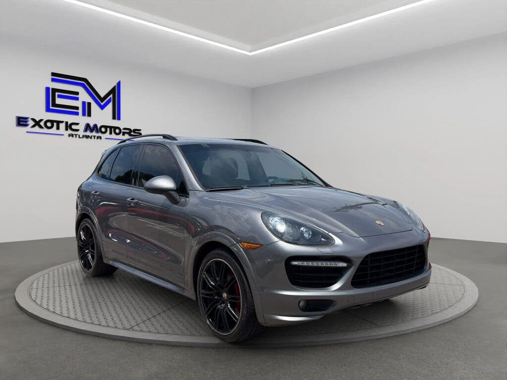 2013 Porsche Cayenne GTS AWD photo 7