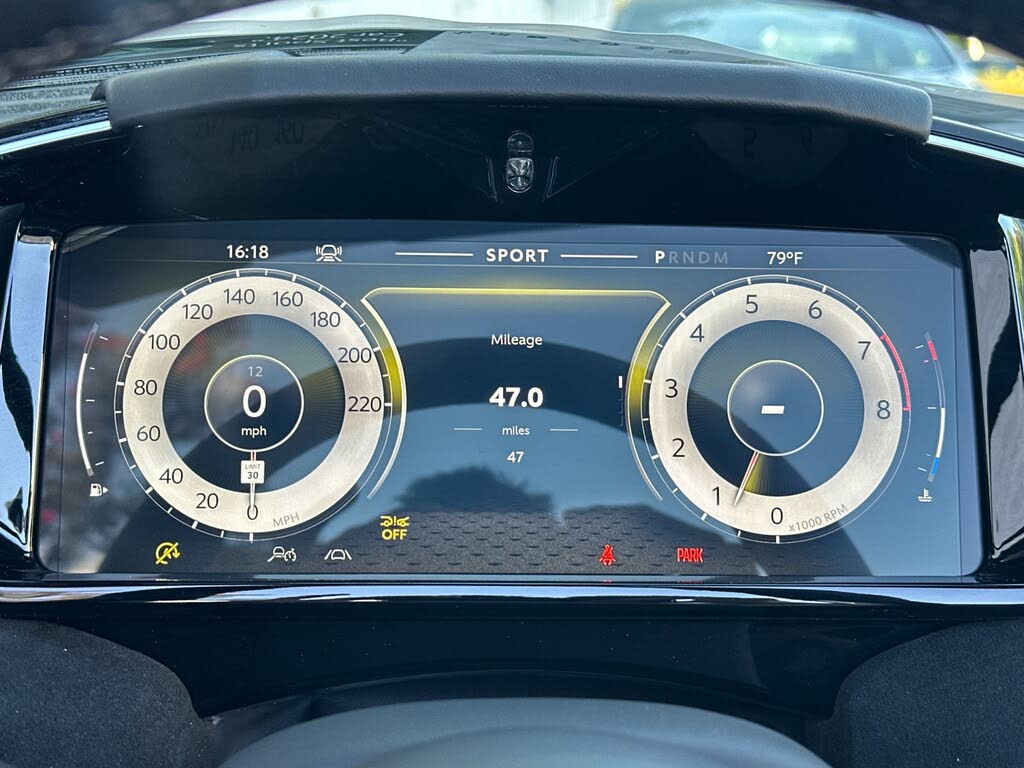 2026 Aston Martin Vantage Roadster RWD photo 6