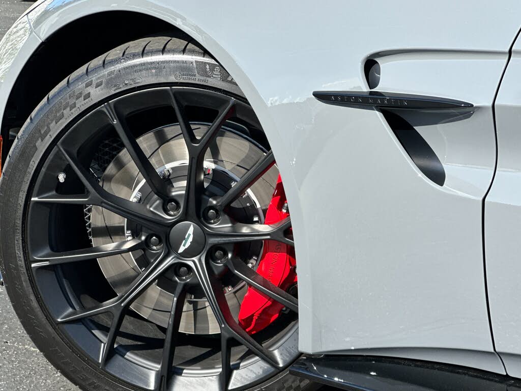 2026 Aston Martin Vantage Roadster RWD photo 9