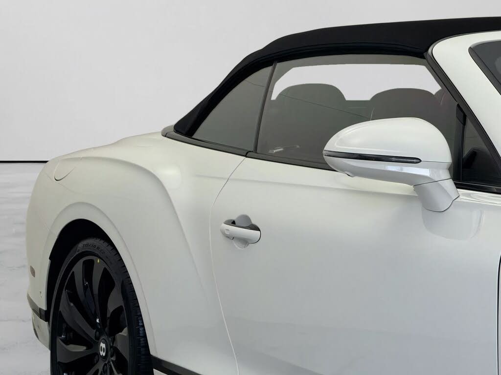 2026 Bentley Continental GTC AWD photo 19