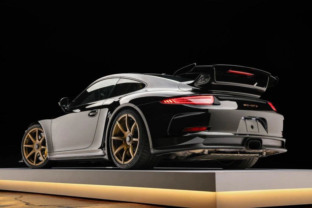 2014 Porsche 911 GT3 Coupe RWD photo 15