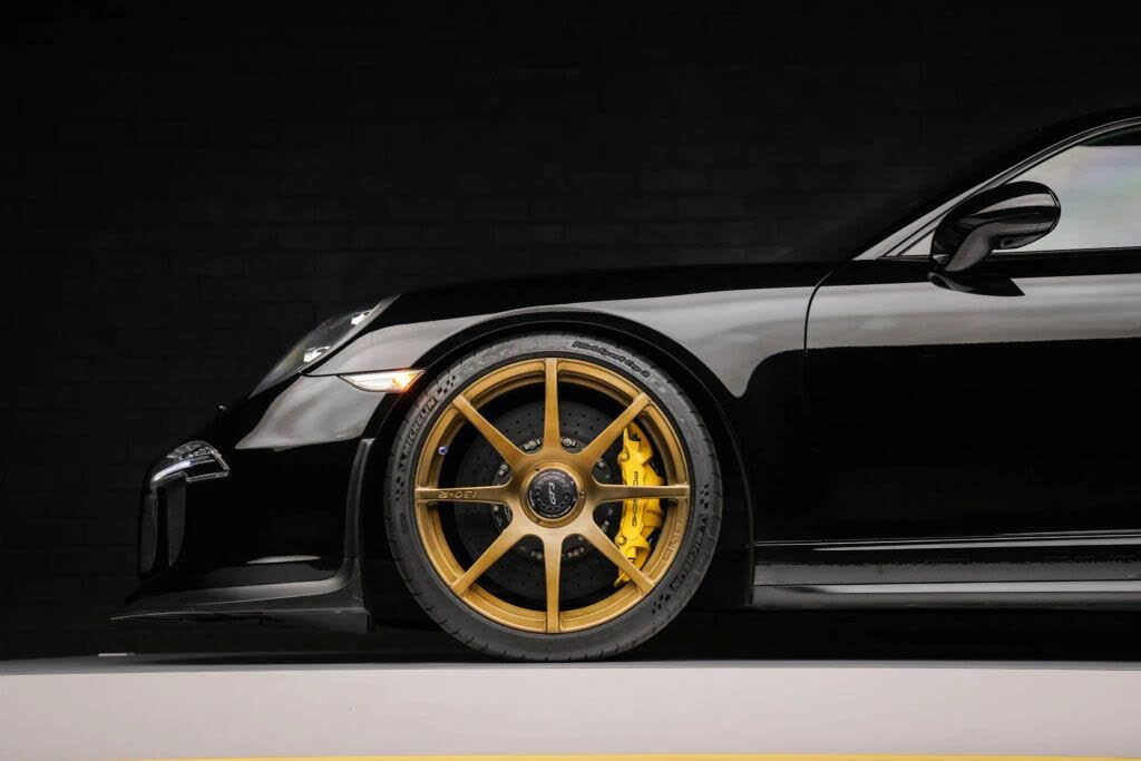 2014 Porsche 911 GT3 Coupe RWD photo 21