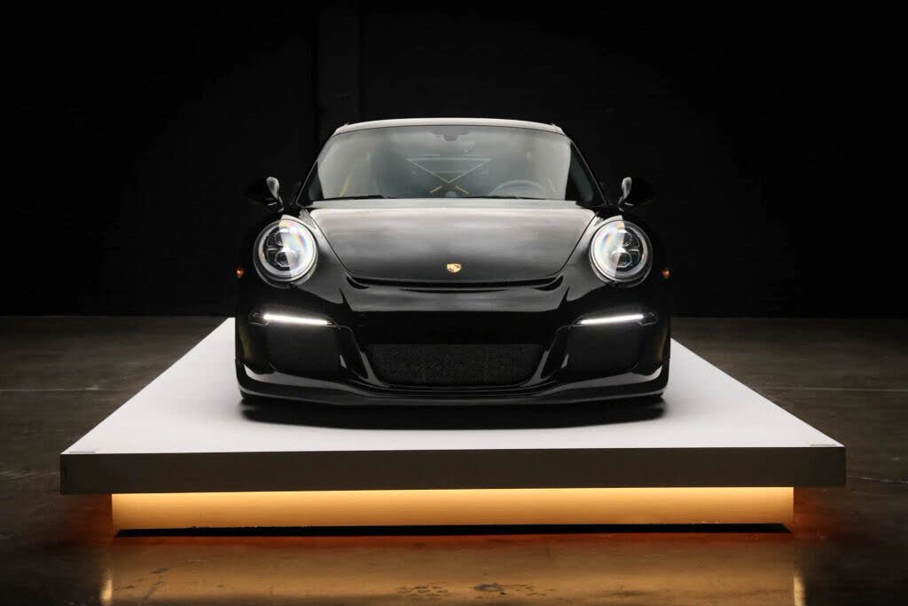 2014 Porsche 911 GT3 Coupe RWD photo 4