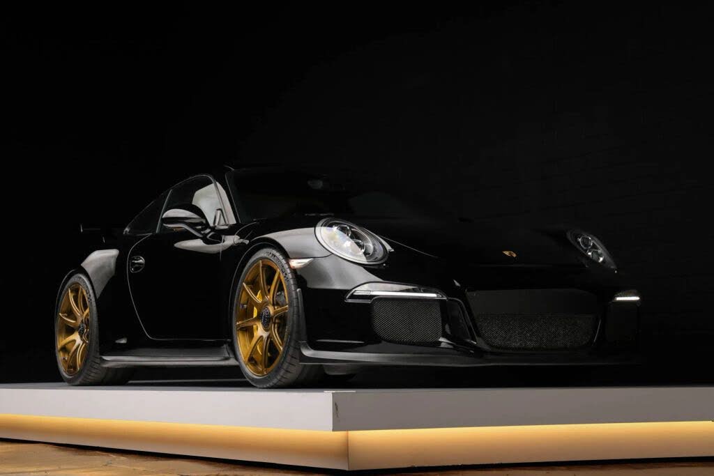 2014 Porsche 911 GT3 Coupe RWD photo 9