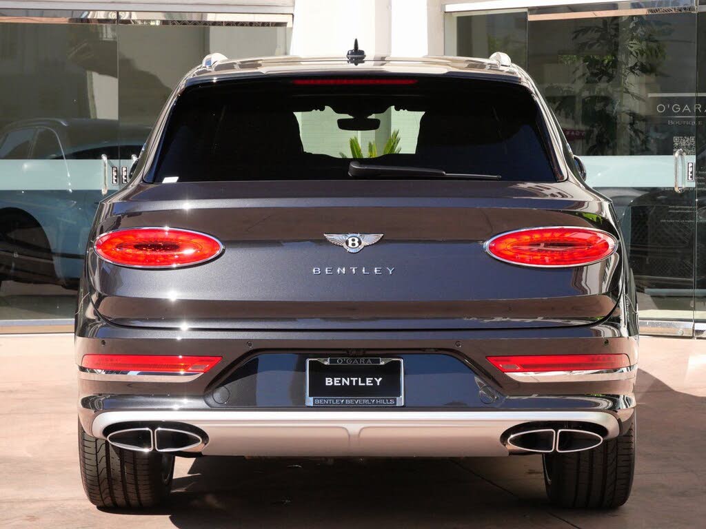 2025 Bentley Bentayga EWB Mulliner V8 AWD photo 13