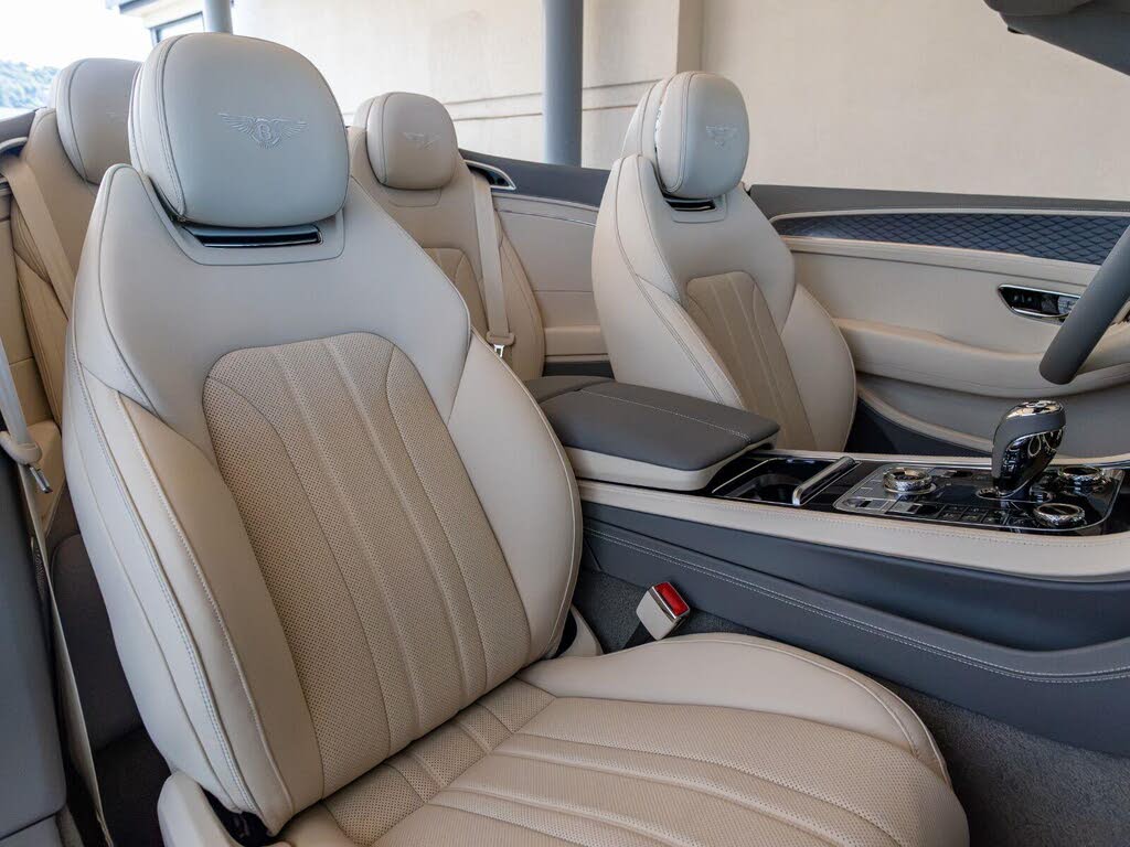 2026 Bentley Continental GTC Azure AWD photo 20