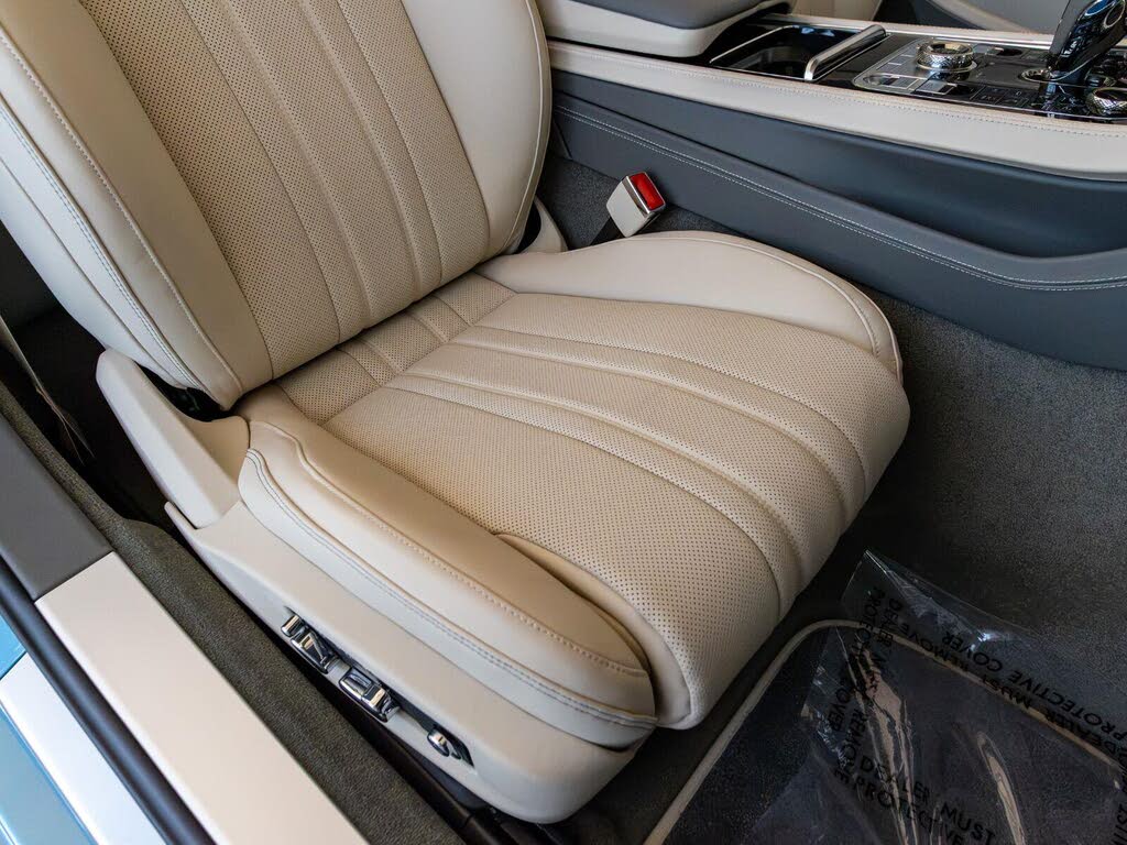2026 Bentley Continental GTC Azure AWD photo 21
