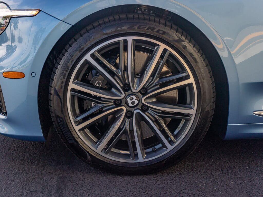 2026 Bentley Continental GTC Azure AWD photo 4