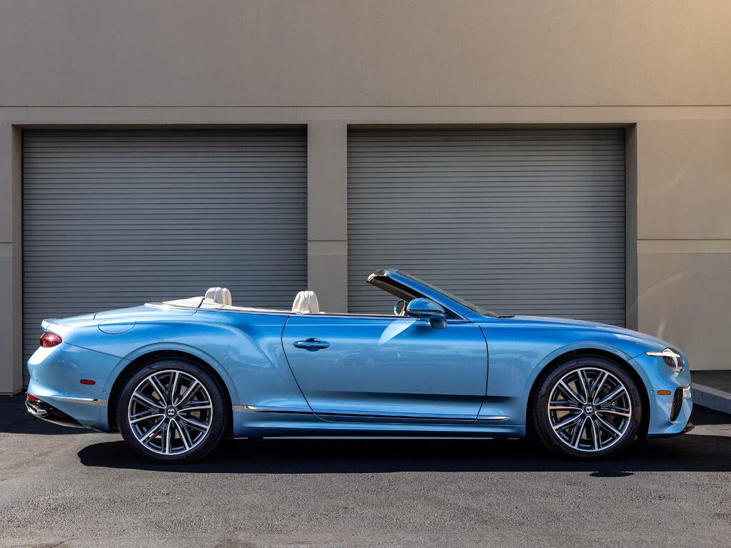 2026 Bentley Continental GTC Azure AWD photo 5
