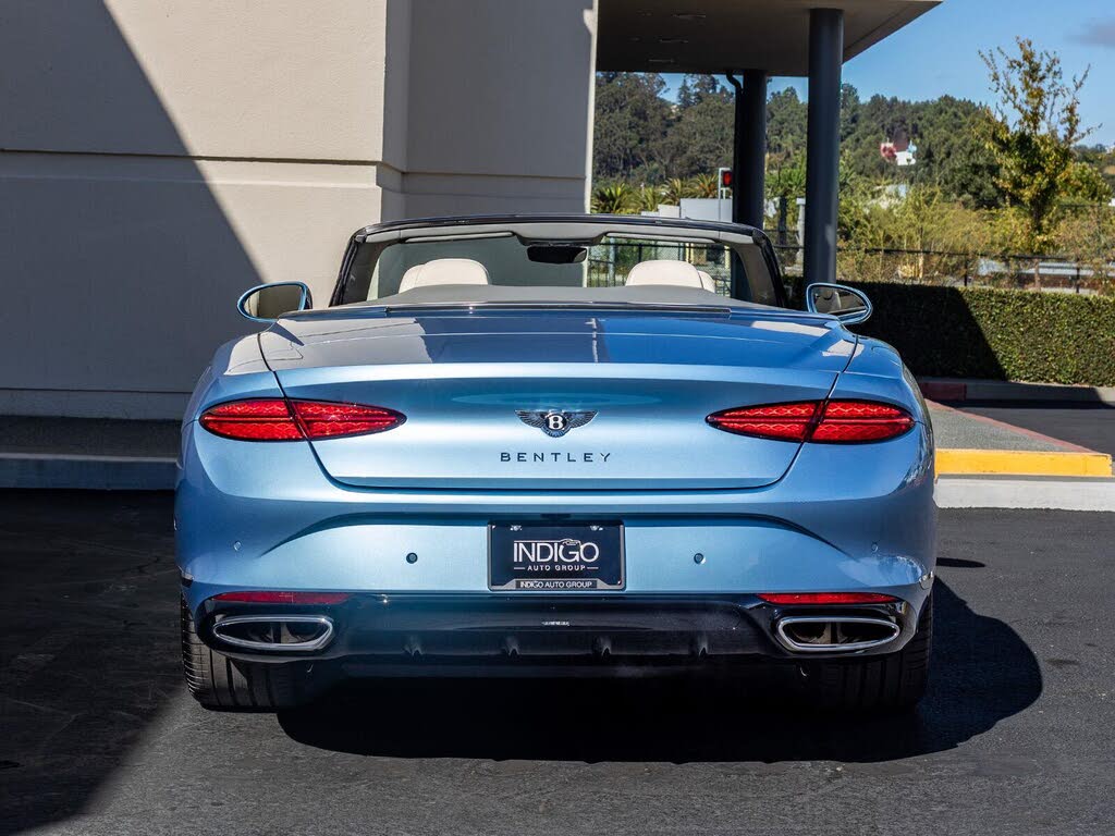 2026 Bentley Continental GTC Azure AWD photo 7