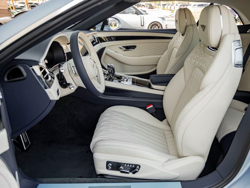 2026 Bentley Continental GTC Azure AWD photo 2