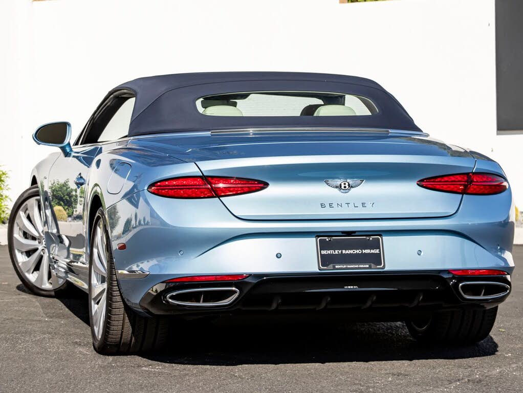 2026 Bentley Continental GTC Azure AWD photo 3
