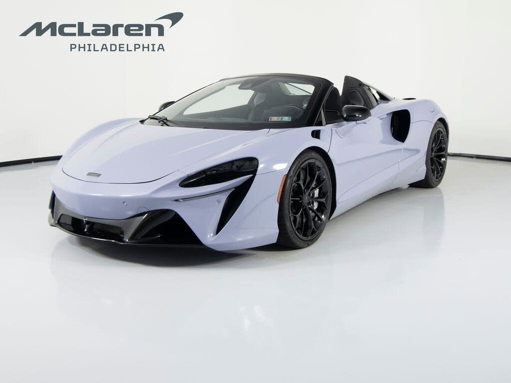 2025 McLaren Artura RWD