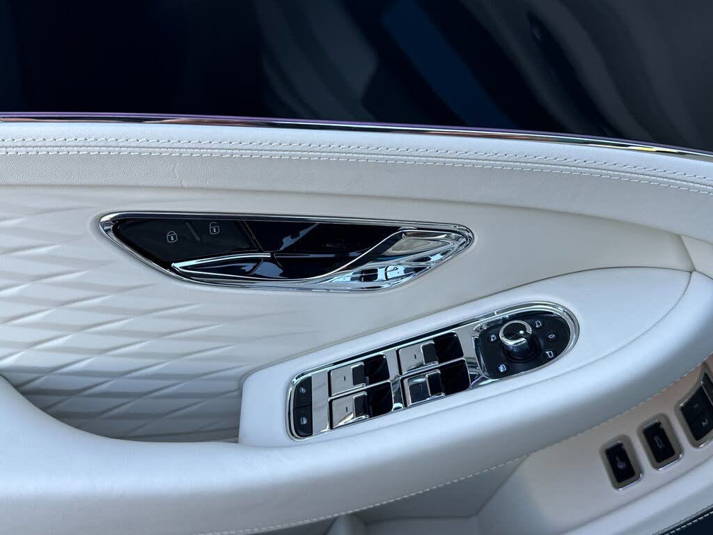 2026 Bentley Continental GT Azure AWD photo 14