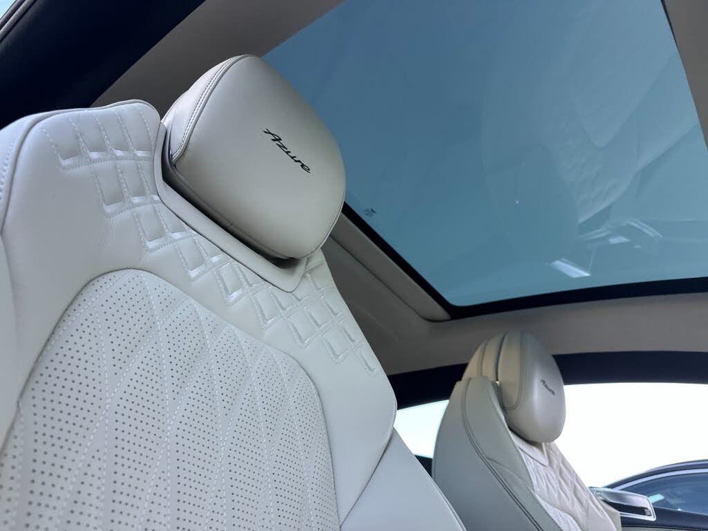 2026 Bentley Continental GT Azure AWD photo 19