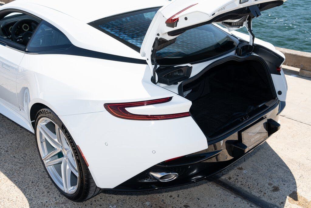 2026 Aston Martin DB12 V8 RWD photo 11