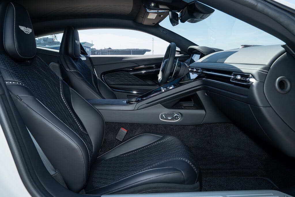 2026 Aston Martin DB12 V8 RWD photo 15