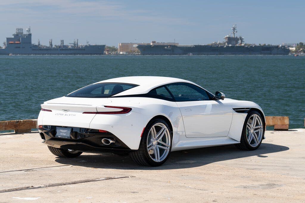 2026 Aston Martin DB12 V8 RWD photo 3