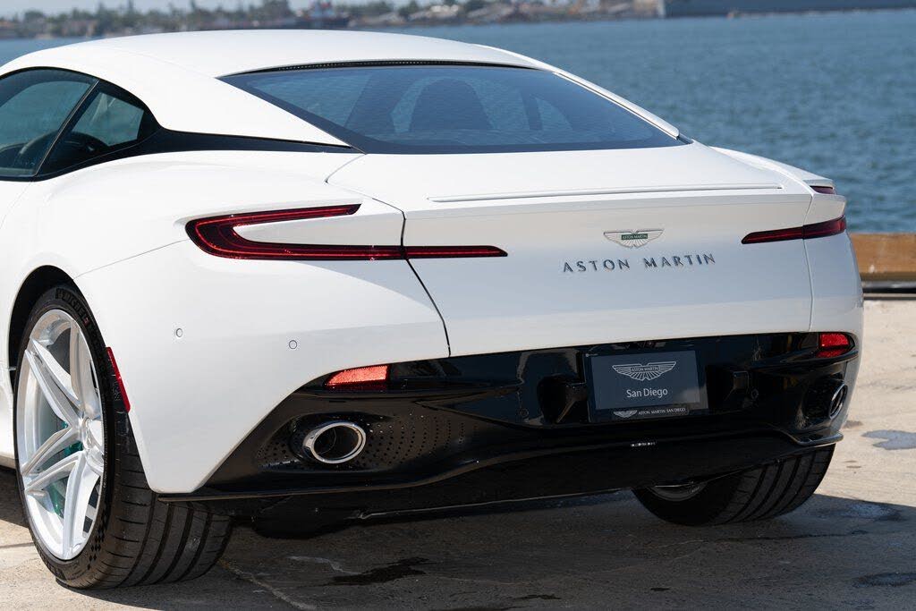2026 Aston Martin DB12 V8 RWD photo 23