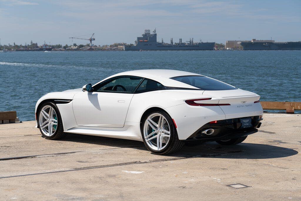 2026 Aston Martin DB12 V8 RWD photo 4